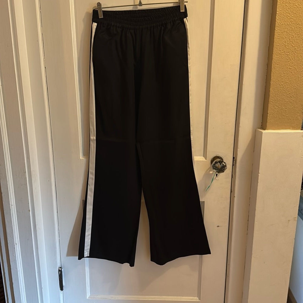 Wide leg slacks